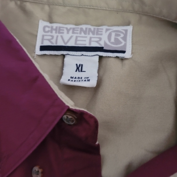 Cheyenne River Mississippi State Casual Button down shirt - Picture 3 of 3